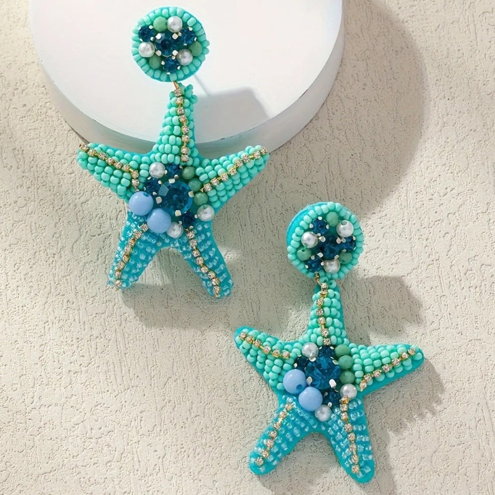 NWT GLASS BEADED ❤️‍🔥 STAR FISH EARRINGS